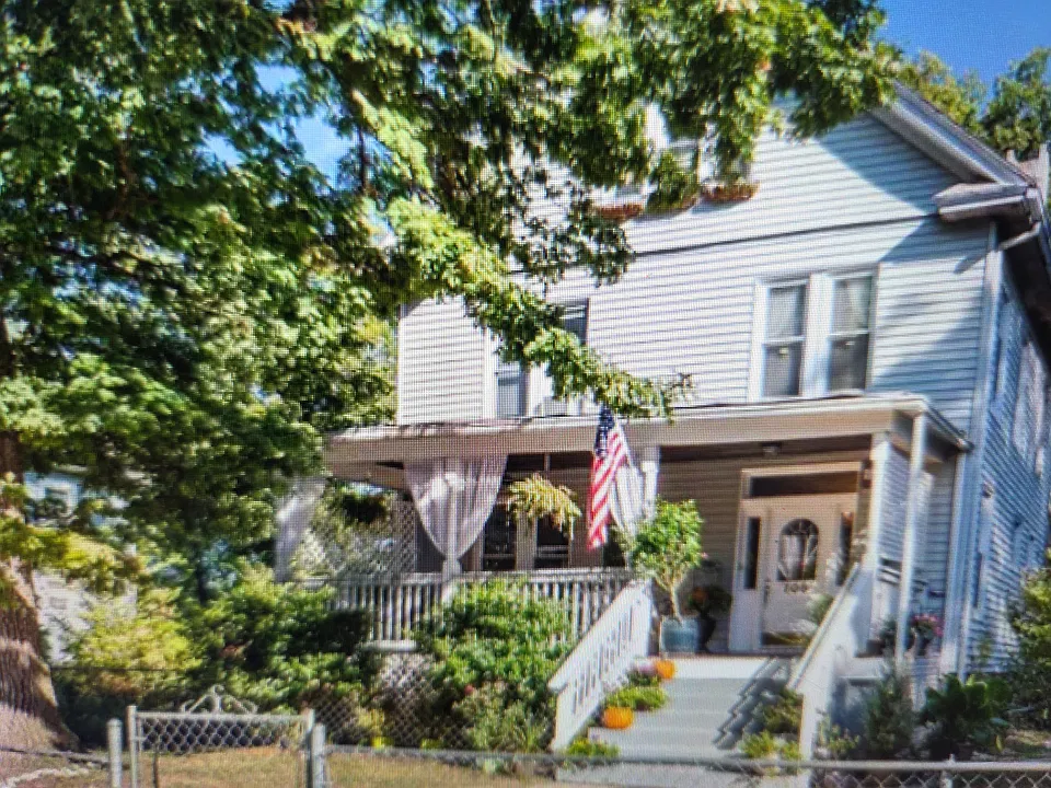 706 Beaumont Ave