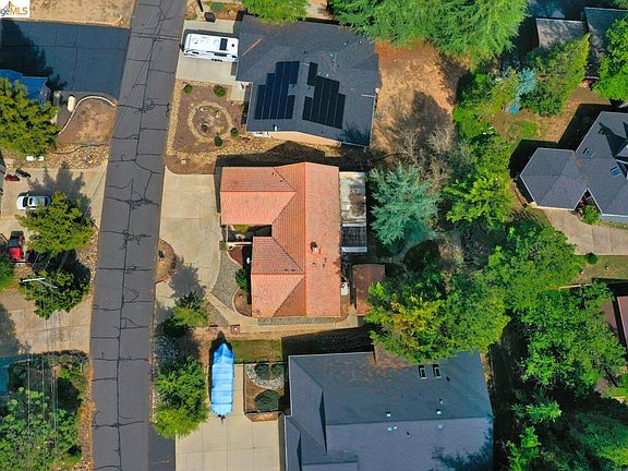 4th image of 12689 Mount Jefferson St