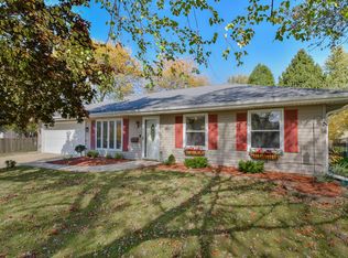 2311 Gettysburg Dr, Aurora, IL 60506