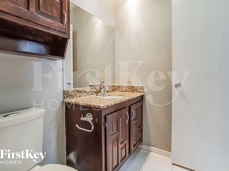 1835 Tree Line Dr — Photo 14
