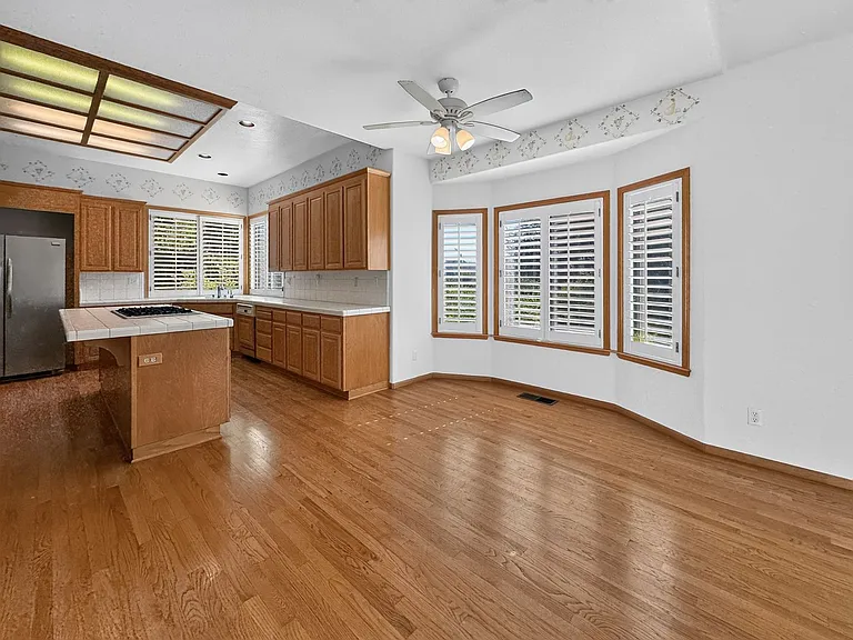 507 Woodfern Ct — Photo 19