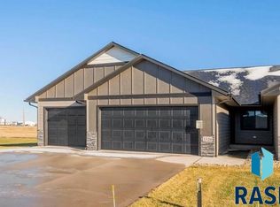1326 N Kenley Pl, Tea, SD 67064