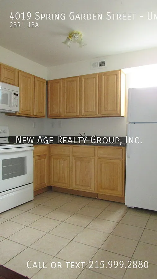 Building Photo - 4019 Spring Garden St #3