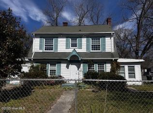 902 W 5th St, Greenville, NC 27834