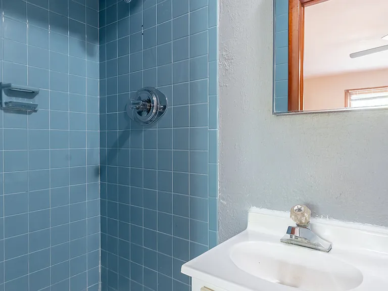 430 Sylvan St #1 — Photo 13