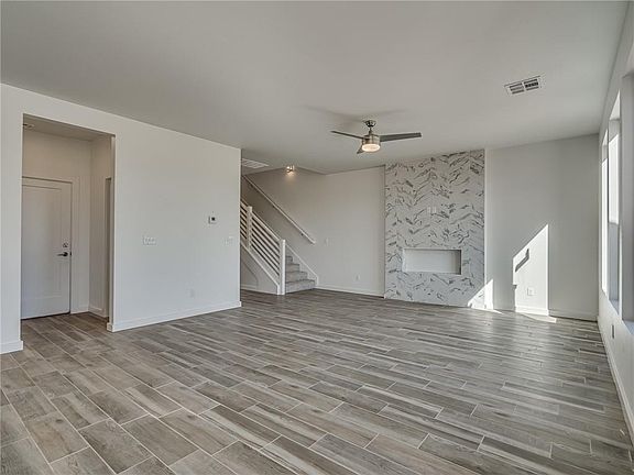 4th image of 3900 NW 165th Cir