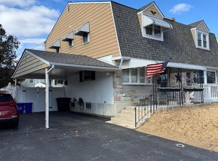 210 Beechwood Rd, Brookhaven, PA 19015