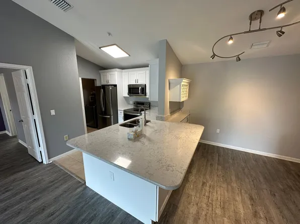 940 Village Trl, Port Orange, FL