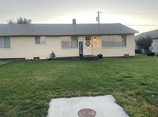 111 H St SE, Ephrata, WA 98823