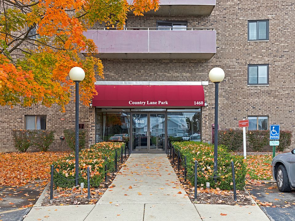 1st image of 1460 Fairlane Dr APT 122