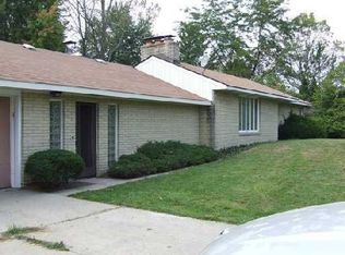 23460 Martinsville Rd, Belleville, MI 48111