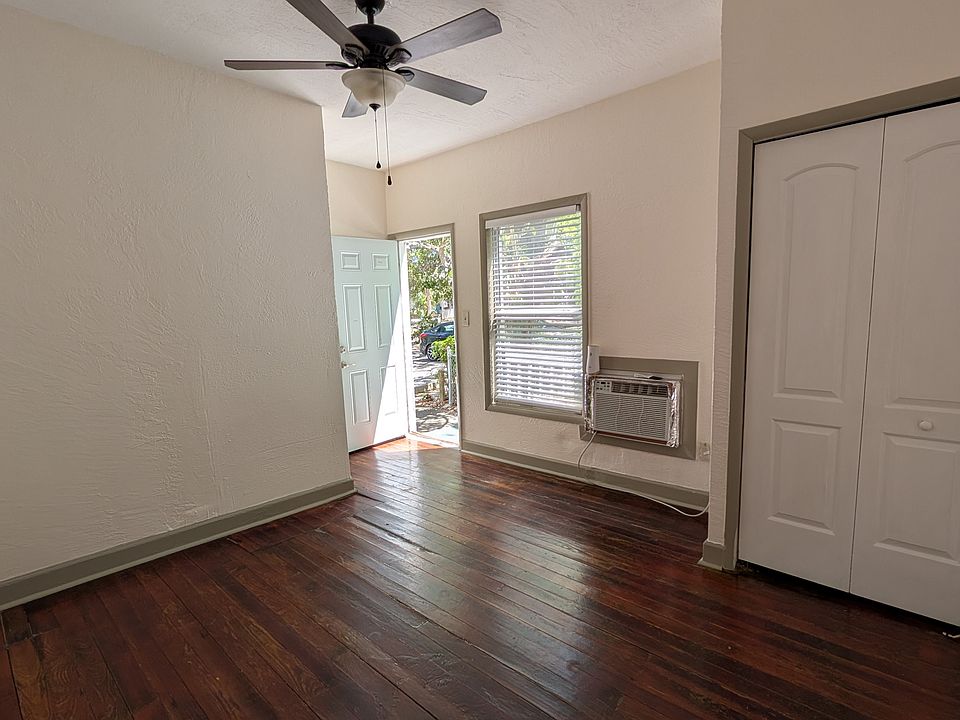 1st image of 826 11th St N APT 2