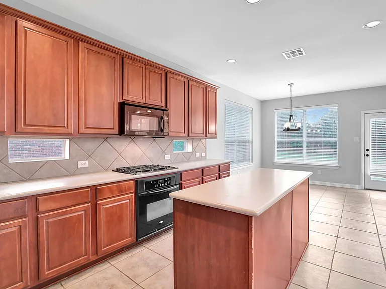 8901 Bent Tree Dr — Photo 14