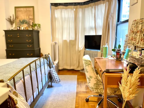 135 E 54th St, New York, NY
