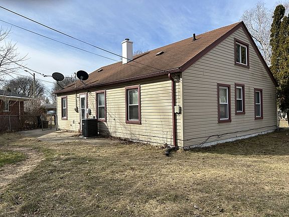 2nd image of 12871 Saratoga St