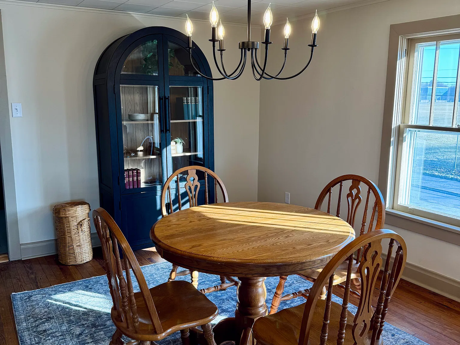 2 bed, 1500 sqft, $2,495 — Photo 3