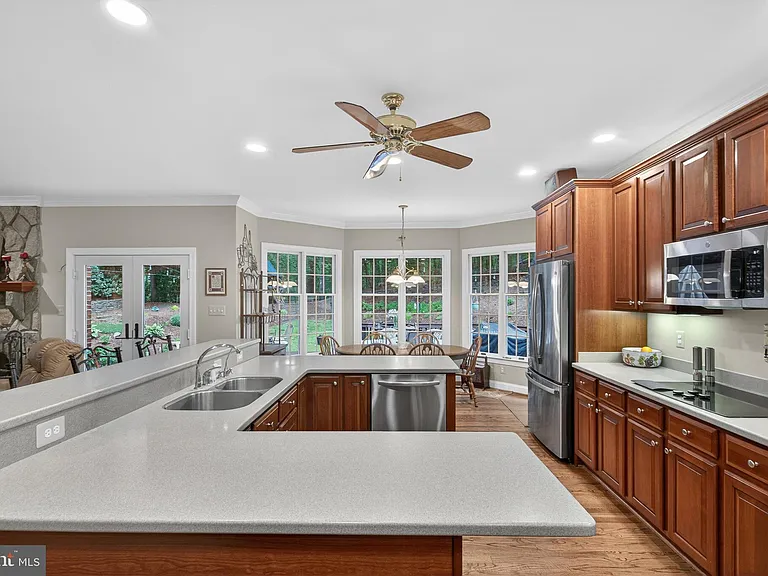 6601 Colchester Rd — Photo 13