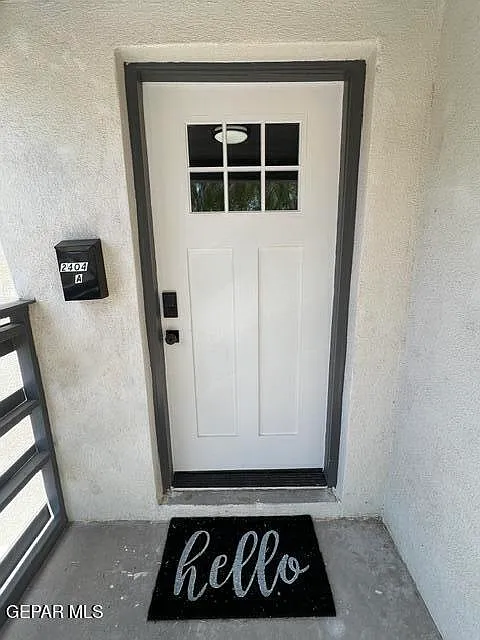 2 bed, 794 sqft, $1,695 — Photo 3