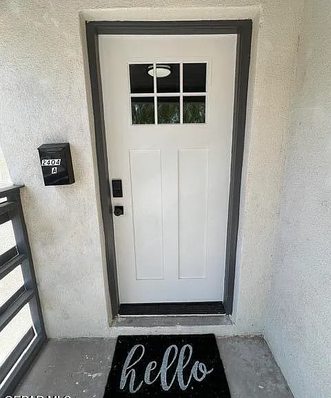2404 N Kansas St #A — Photo 3