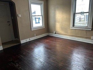 3rd image of 2 Arlington Ave