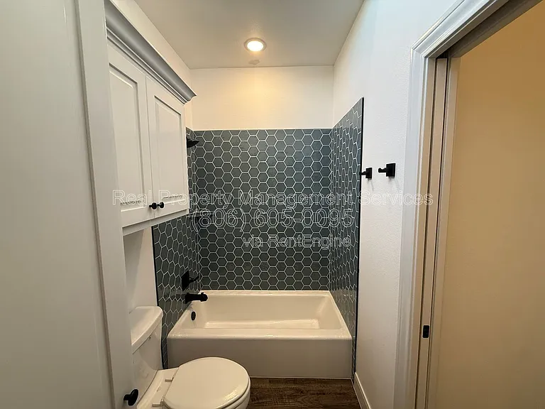 5014 Quincy Ave — Photo 12