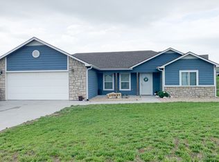 1001 Trey Pl, Saint George, KS 66535