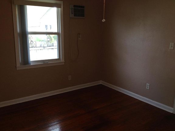 5th image of 406 W Ocean Ave #B