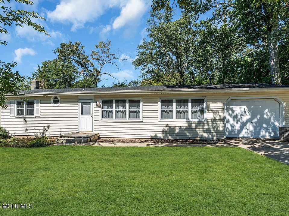 1st image of 308 Emerald Drive