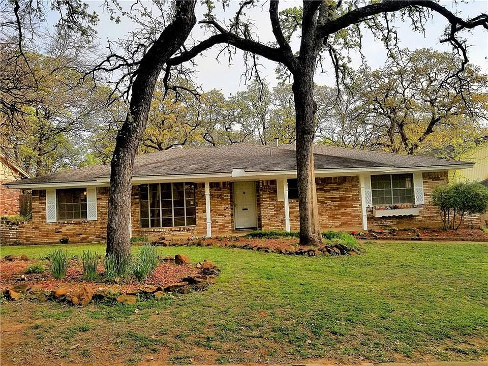 1st image of 7337 Madeira Dr