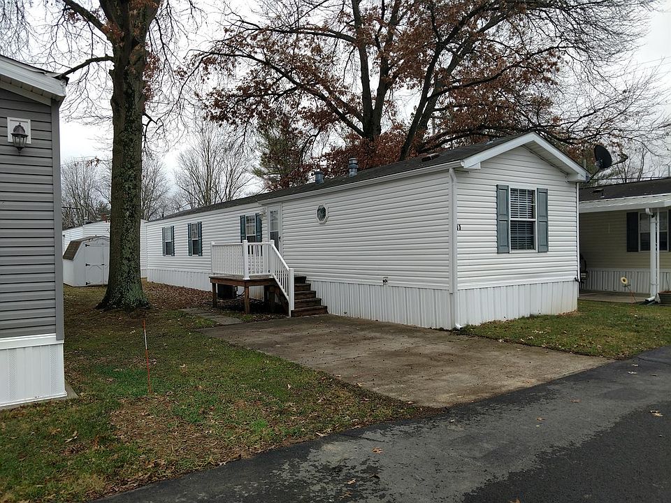 Exterior Image-0-Homette 31 Spreading Oaks Village