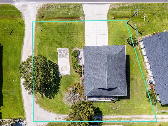 3rd image of 901 Spot Lane