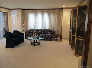 161 Northington Dr, East Amherst, NY 14051