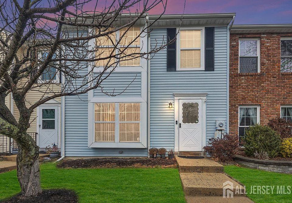 1st image of 16 Rodio Ct