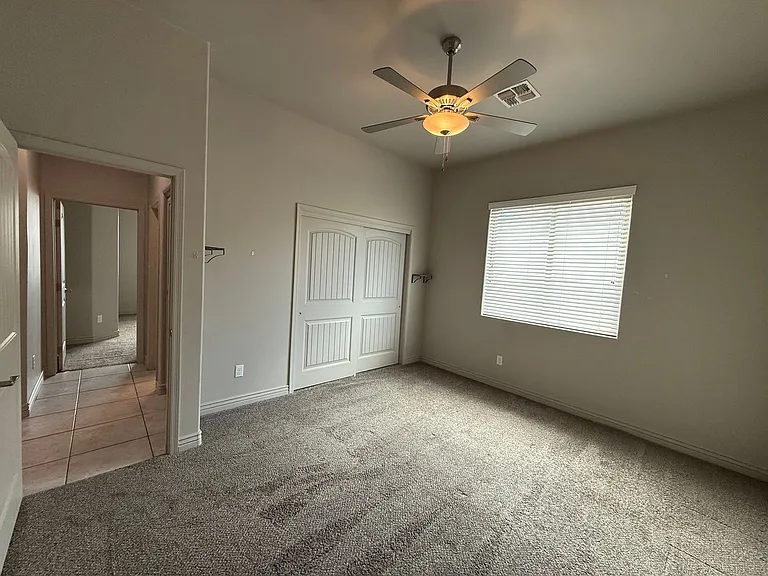 10156 E 39th Ln — Photo 17