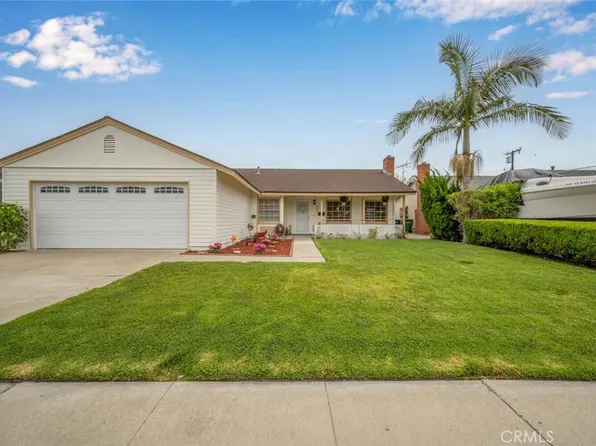 6272 Hooker Dr, Huntington Beach, CA 92647