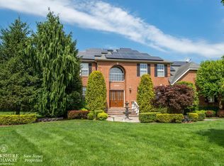520 Hartshorne Ct, Freehold, NJ 07728