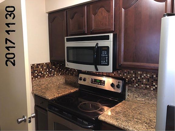 3rd image of 1152 N Buffalo Dr
