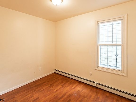 2nd image of 482 S 16Th St