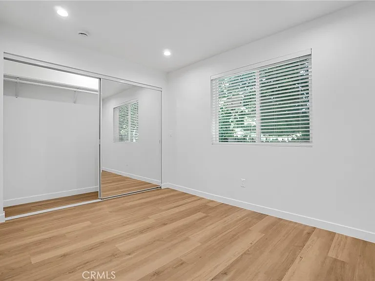 16120 Haynes St — Photo 15