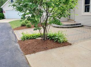 3045 Artesian Ln, Madison, WI 53713