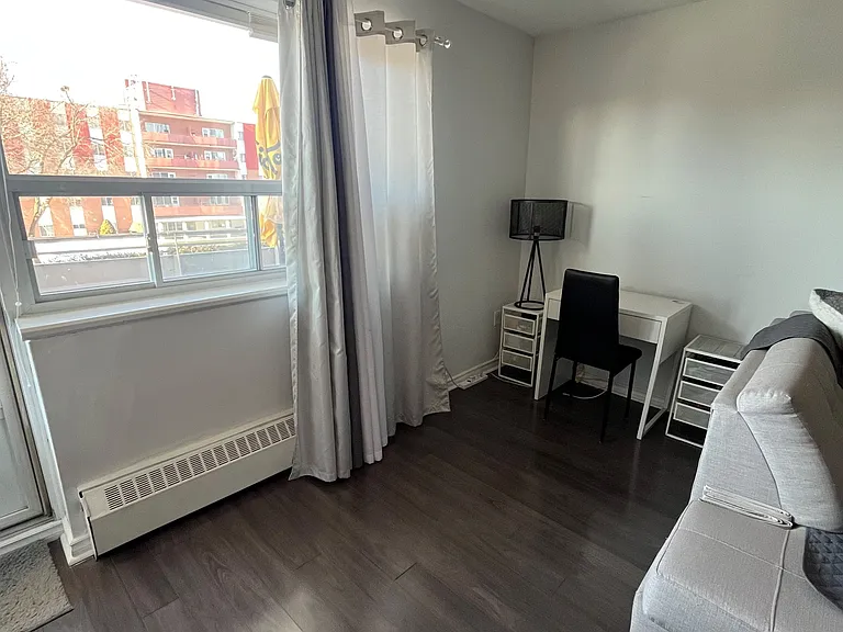 2485 Woking Cres #303 — Photo 6