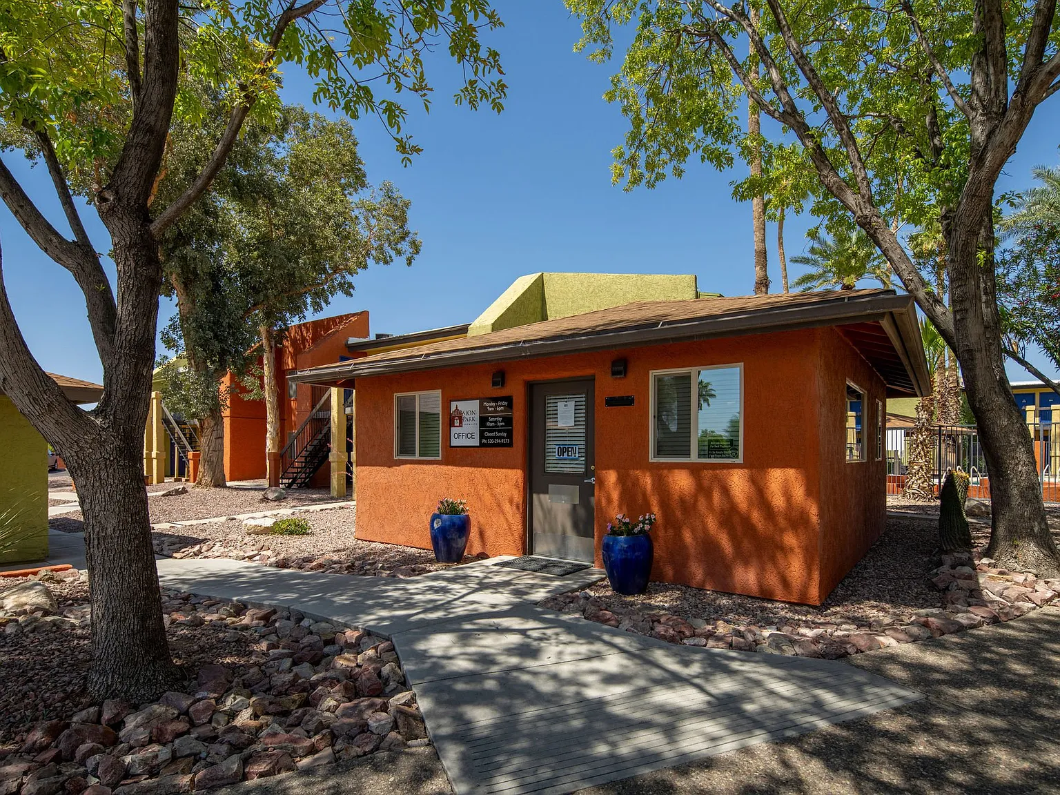 Mission Park Apartments — Photo 3
