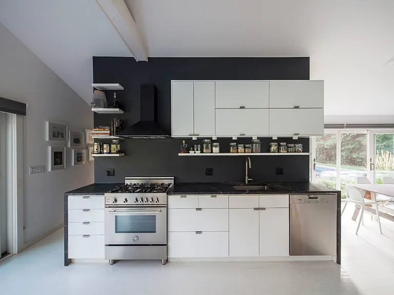 39 Saint Andrews Rd — Photo 5