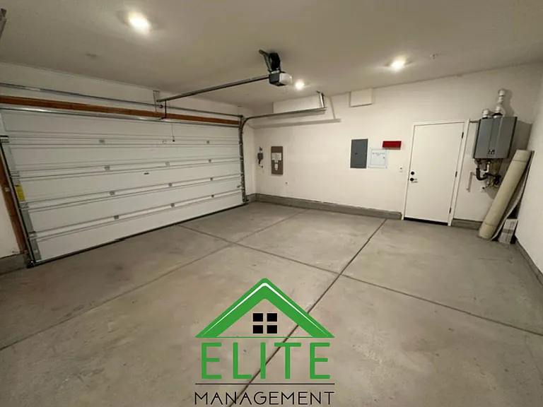 4007 Stanwick Ave — Photo 24