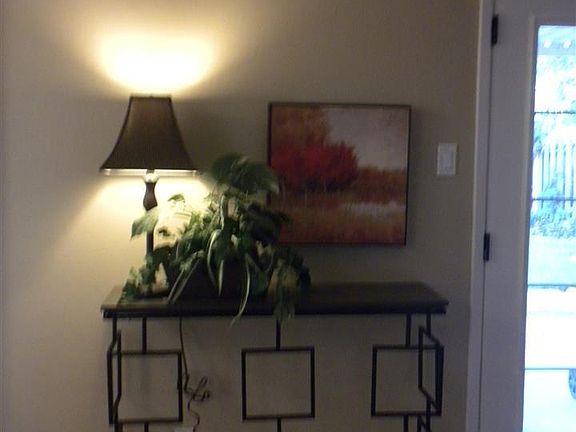 4th image of 1317 Aster Dr
