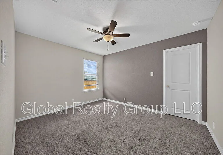 515 Diamond Shls — Photo 21
