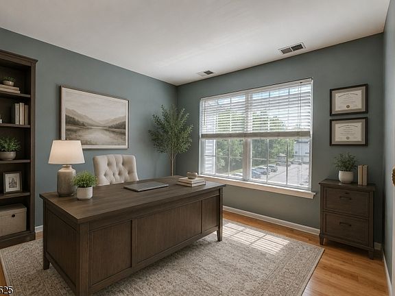4th image of 2911 Appleton Way