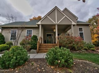 105 Pine Needle Ln, Pocono Pines, PA