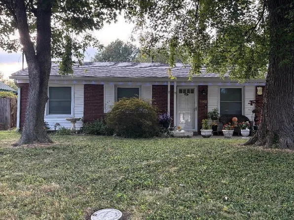 7502 Hallmark Dr, Louisville, KY 40258