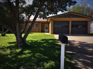 3310 Bandolina Ave, Roswell, NM 88201